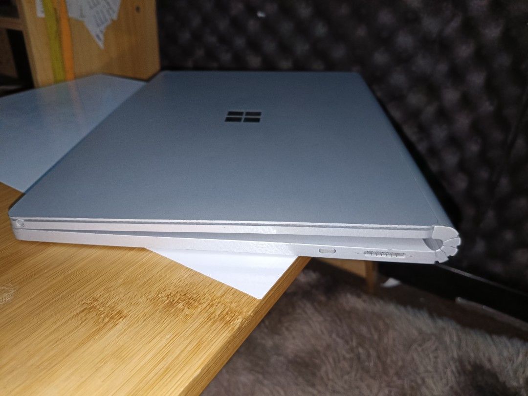 Microsoft Surface Book 2 - Intel Core i7 - GTX 1050445929272819077120