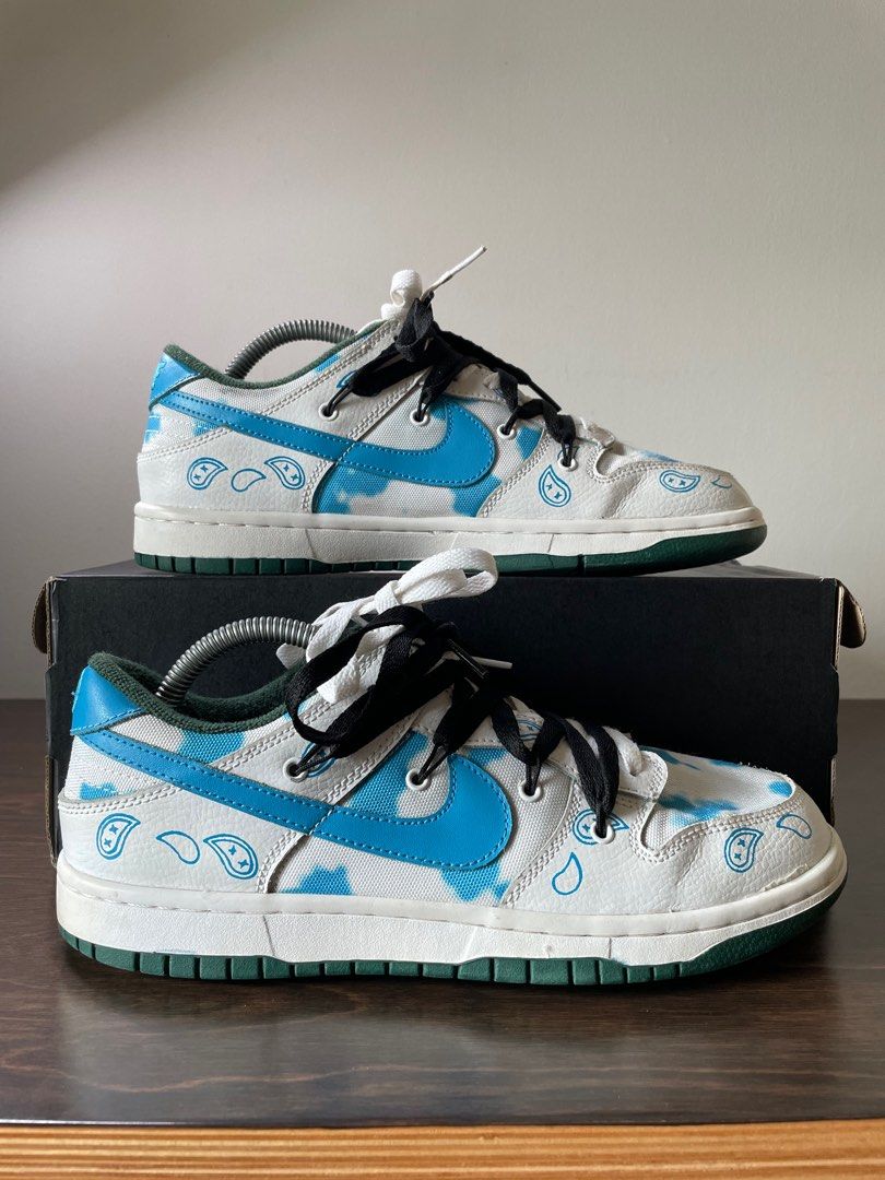 Nike Dunk Low SE paisley bandana pattern (Category: Sneakers) located in Davao. Submitted by RHThriftShop (Listing ID 1429958896, Image 2). Description: Nike Dunk Low SE paisley bandana pattern US 8 / EUR 41 / 26 cm 9.5/10 899 + sf.