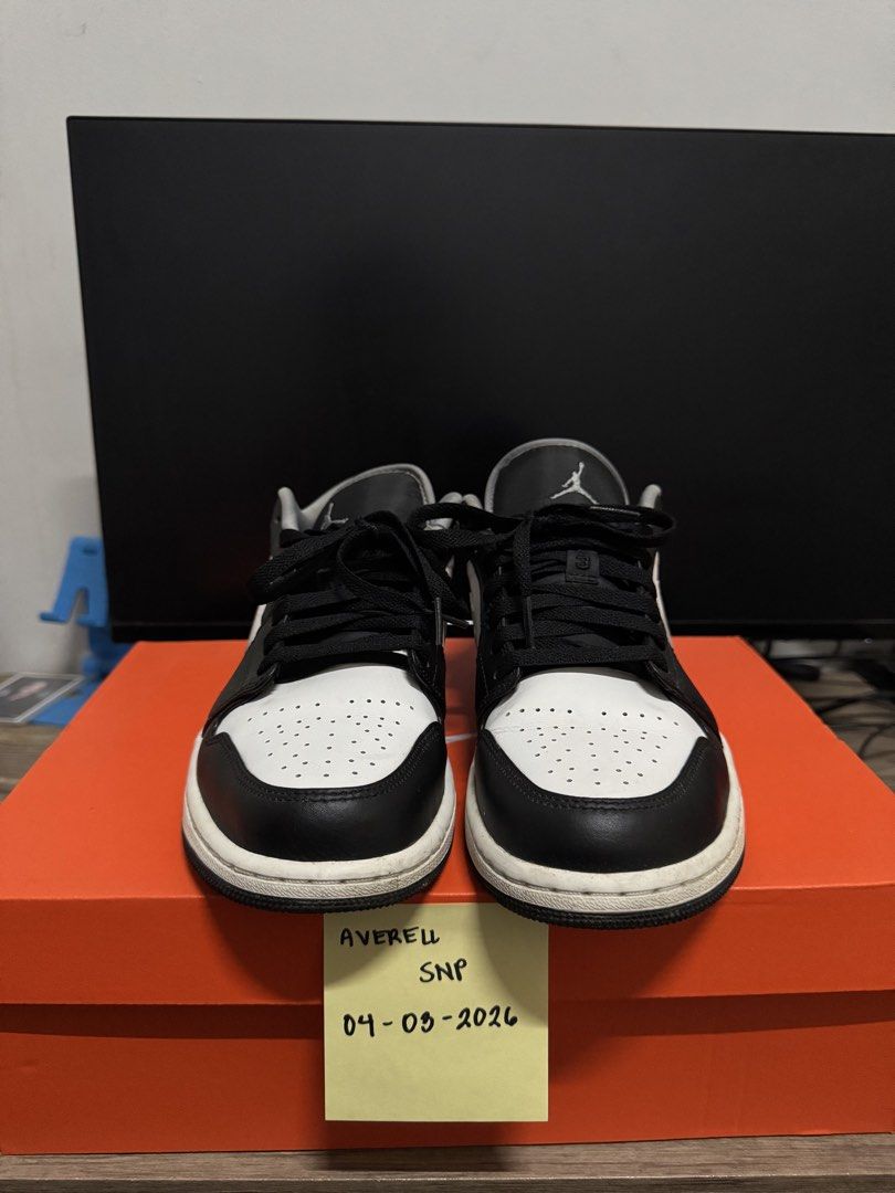 Nike Jordan 1 Low "Particle Grey" (Category: Sneakers) located in Quezon City. Submitted by averellsnp (Listing ID 1430014222, Image 3). Description: WTS / FS Nike Jordan 1 Low "Particle Grey" Size 9 9/10 (Slightly Used) ₱3200 (Negotiable) 📍Project 8, QC / UST 🛵 Via Lalamove.