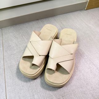 （分類：）位於 。 由 kakaaa27 提交（商品編號 1430020708，圖片 1）。簡介： 。