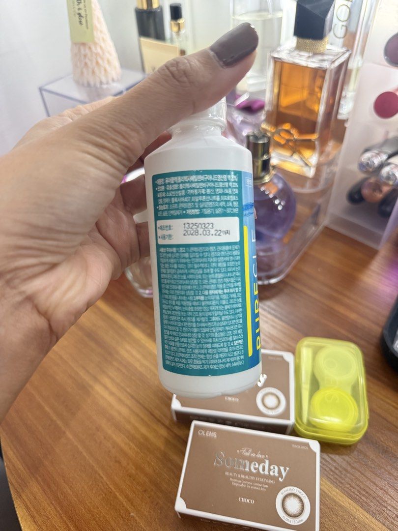 Olens Someday Choco Contact Lenses with case and solution (Category: Vision Care) located in Cebu City. Submitted by myclosettoyours_cebu (Listing ID 1429992016, Image 3). Description: Full set.