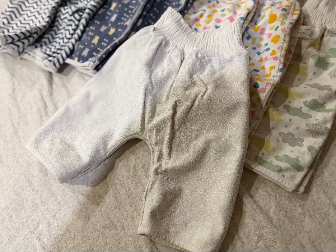 Potty Training Diaper Pants (Waterproof) (Category: Babies & Kids Fashion) located in Quezon City. Submitted by rubicscube (Listing ID 1429890903, Image 3). Description: Size M (2-4 years old, 80-100cm) RFS: potty trained Washed warm for sanitary purposes MOP: gcash or BPI Pick up near FEU DILIMAN .