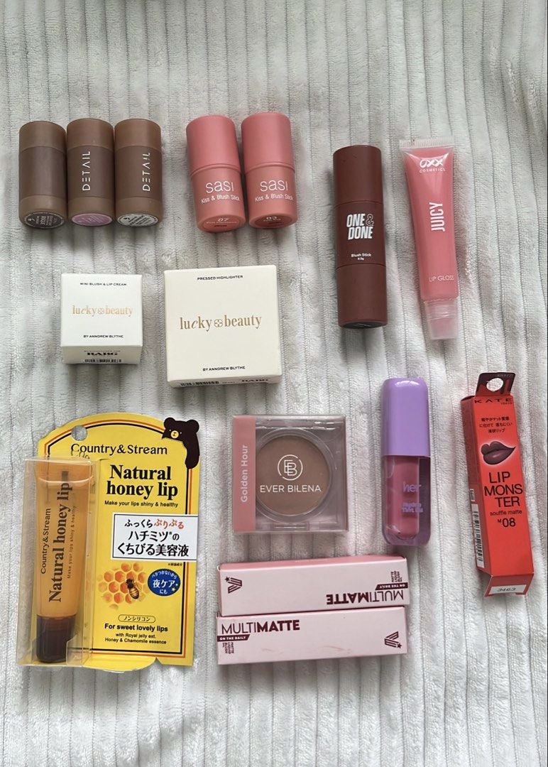 PRELOVED MAKEUP SALE (Category: Makeup) located in Manila. Submitted by cuteeebunnies27 (Listing ID 1429893044, Image 1). Description: ‼️ shades and prices are provided in photos mop: gcash mod: lalamove or j&t (ship depending pn my availability) loca: qc diliman ❌ NOT AVAIL: oxx lip, her lip, detail haze, eb golden hour, vice co one&done everything is brand new or swatched only! chat me for more details regarding an item. KEYWORDS: blush, lipglo