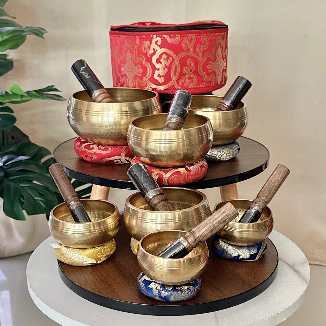PRE-ORDER 1 SET Singing Bowl - All New! (Category: Religious Items) located in Mexico. Submitted by amidalajewelryandartifacts (Listing ID 1429881316, Image 1). Description: ✨ PREORDER ITEM ✨ 🕉️ 7 Chakra Singing Bowl Set 🕉️ Experience balance and healing with this beautiful 7 Chakra Singing Bowl Set — perfect for meditation, energy work, and spiritual practice. 💫 📦 Inclusions: • 7 Singing Bowls (Chakra Set) • Mallet • Cushion • Carrying Bag �