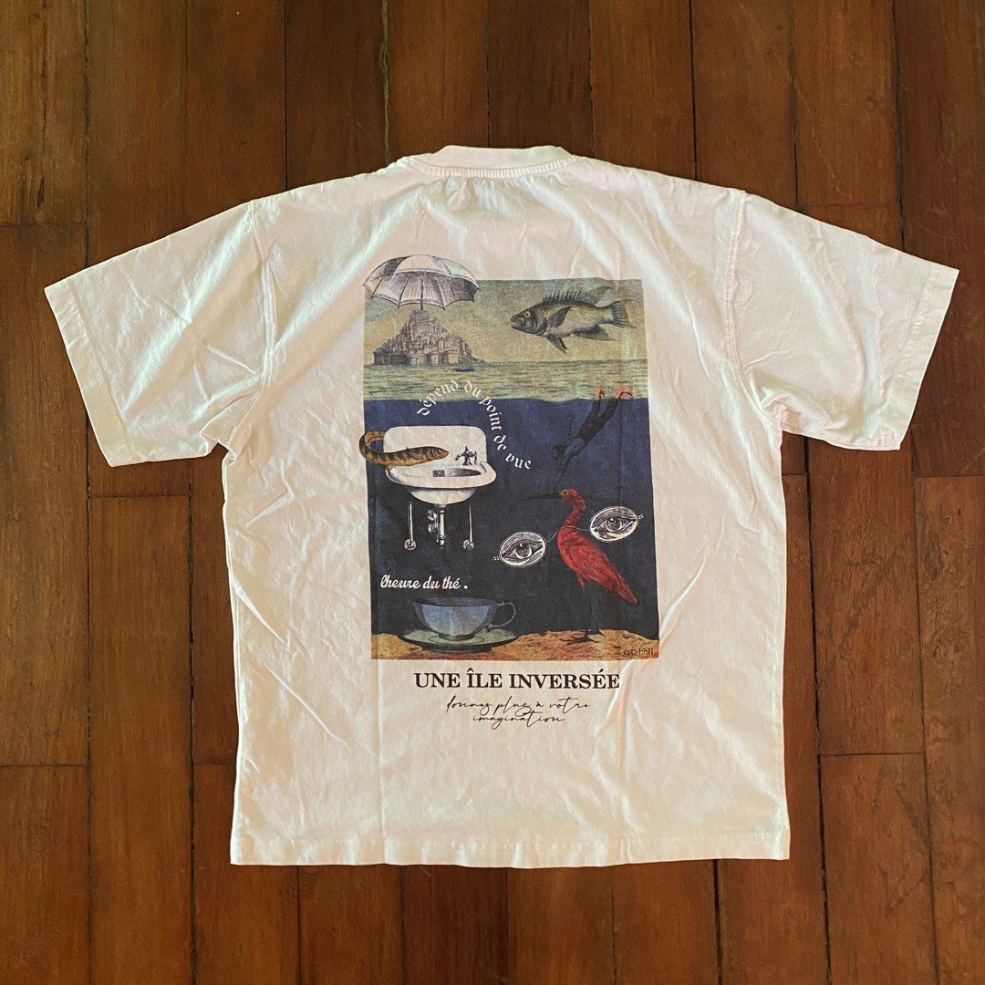 Pull & Bear graphic t shirt (Category: Tshirts & Polo Shirts ) located in Naga. Submitted by decluttertingz_ (Listing ID 1429909963, Image 2). Description: P&B graphic t shirt Size xs 21x26” Issue: May small mending lang sa lower part; unnoticeable .