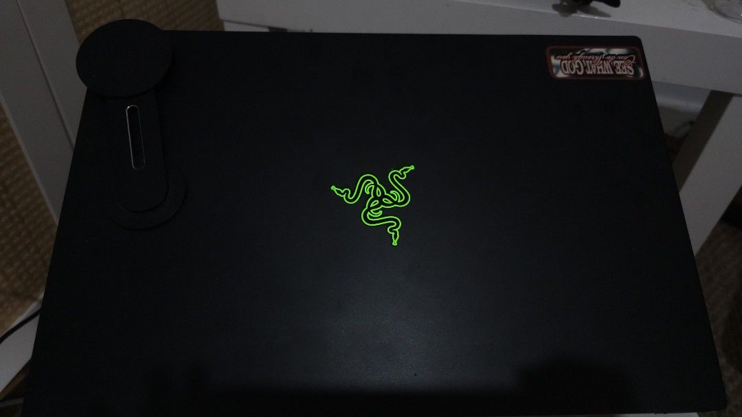 Razer Blade 15 Base Model 2020 RTX 2060 (Category: Laptops & Notebooks) located in Quezon City. Submitted by JedliMaster3960 (Listing ID 1430022719, Image 2). Description: Razer Blade 15 Base Model 2020 RTX 2060 16/512 GB Upgradable ram & storage Well used for school First owner With original receipt No box Dual ram slot, Dual ssd slot (expandable) Price is negotiable.