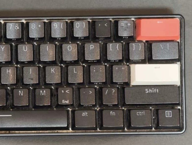 RED DRAGON K617 KEYBOARD (Category: Computer Keyboard) located in Manila. Submitted by cuteeebunnies27 (Listing ID 1429935738, Image 3). Description: ‼️ READ DESC mop: gcash mod: lalamove or j&t (i ship depending on my availability) loca: qc galas - used for 2 years -cleaned and non-working keys are fixed - specs: yellow switches, rgb, cable connection only, hot swappable switches, changed numbers 1-5, backspace, and enter keycaps - defects: ques