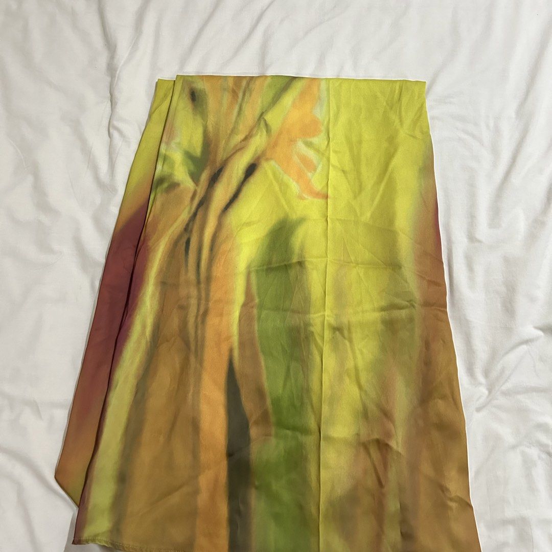 Satin Sunset Backless Maxi Dress - Size S (Category: Dresses) located in Cavite. Submitted by lj.collection (Listing ID 1430021250, Image 2). Description: SATIN SUNSET BACKLESS LONG MAXI DRESS 🛍️ SRP: In-Site ₱544 🧣SIZE: Small (Exact Measurements in the pics) 🛒 Used once, for an event only 👌 Slightly Negotiable & Strictly no lowballing PAYMENT METHODS 📲 GCash, Maya, GoTyme, BDO DELIVERY METHODS 🛵 J&T & LBC if willing to wait. Grab Express, 