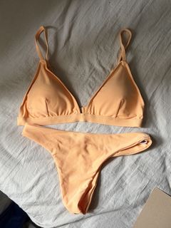 （分類：）位於 。 由 olivia420 提交（商品編號 1429899435，圖片 1）。簡介： 。