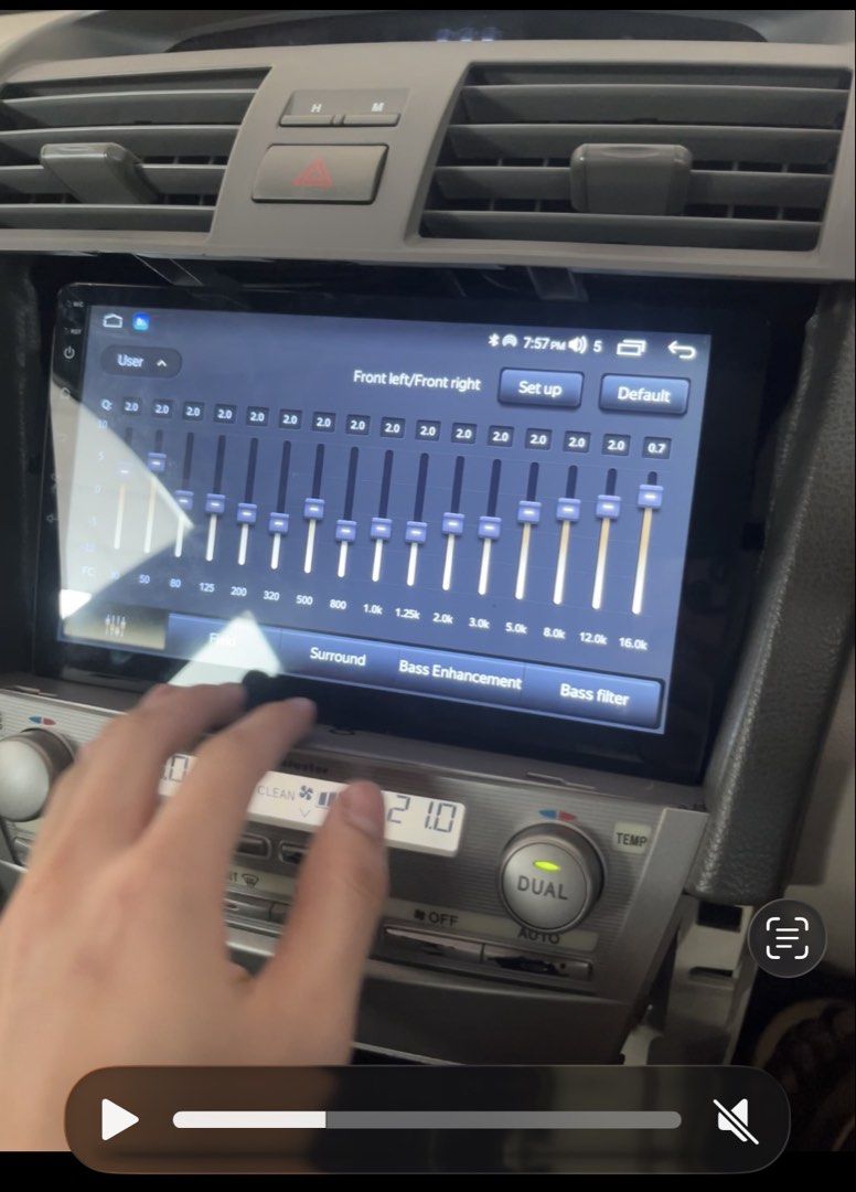 second hand android player (Category: Auto Accessories) located in Taiping. Submitted by james__ng (Listing ID 1429954861, Image 3). Description: -built in dsp -support wire carplay &android auto -same sistem with dynavin -6+128gb & android 10 ：honestly this player got some problem but does not affect using.ori price is rm1000+ and this price still can nego. any detail can aks in chat.