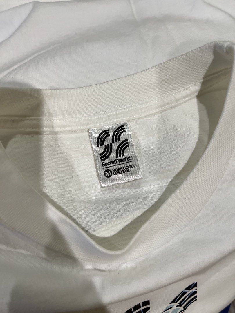 SecretFresh Gorilla Graphic T-shirt (Category: Tshirts & Polo Shirts ) located in Quezon City. Submitted by ddfits (Listing ID 1429980039, Image 3). Description: ✅ 100% AUTHENTIC 📩 PM for WW 💰Mode of Payment: GCASH *payment first before shipping* 🚚Mode of Delivery: Lalamove, LBC, Grab ❌ NO REFUNDS or RETURNS ❌ LOW BALLERS.