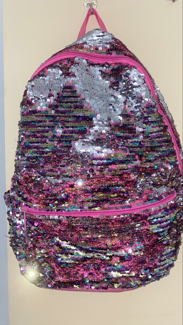 Sequin Backpack (Category: Backpacks) located in Shah Alam. Submitted by sugarilloo (Listing ID 1429863250, Image 1). Description: Pickup or arrange lalamove .