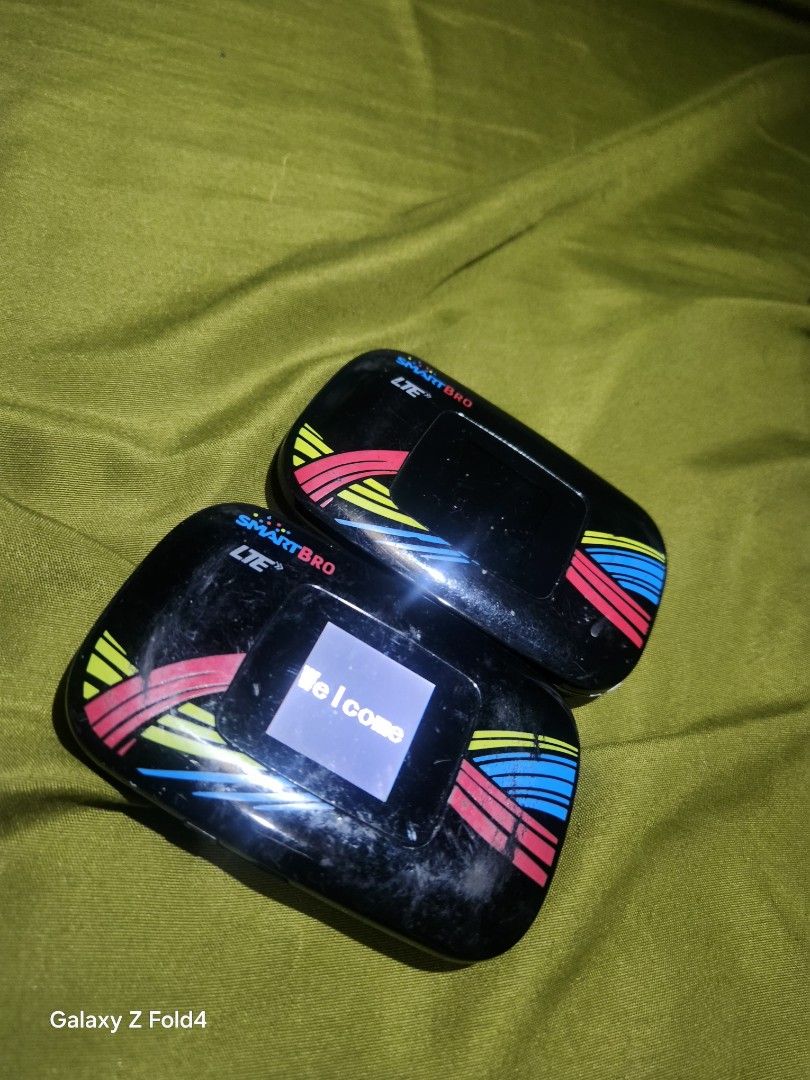 Smart Bro LTE Pocket Wifi (Category: Other Gadgets) located in Manila. Submitted by bright_robert (Listing ID 1429996421, Image 2). Description: yung isa walang battery available naman battery sa shoppee 800 nalang yung dalawa .