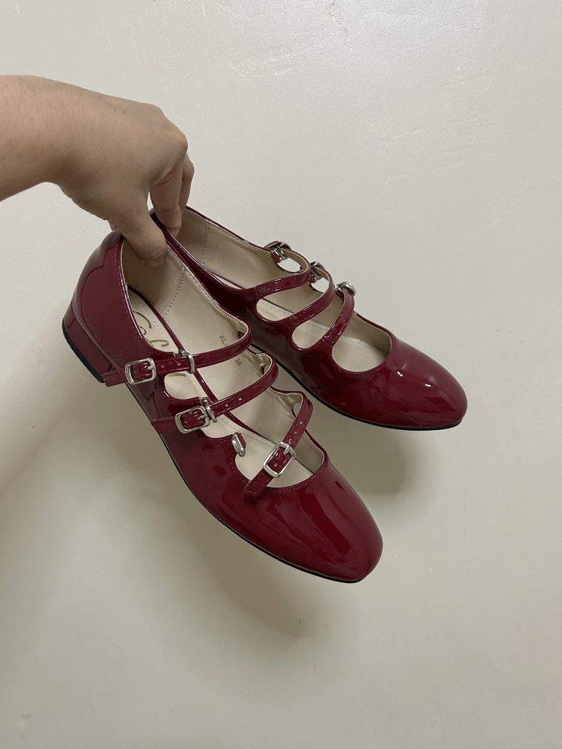 So Fab Alaya Wine Shoes (Category: Sandals) located in Mandaluyong City. Submitted by berrycherryy (Listing ID 1429920900, Image 1). Description: So Fab Alaya Shoes - Lightly Used - Scratches on the side - Complete Inclusions 📍Mandaluyong City MOP: Gcash/BPI/Gotyme/Maribank.