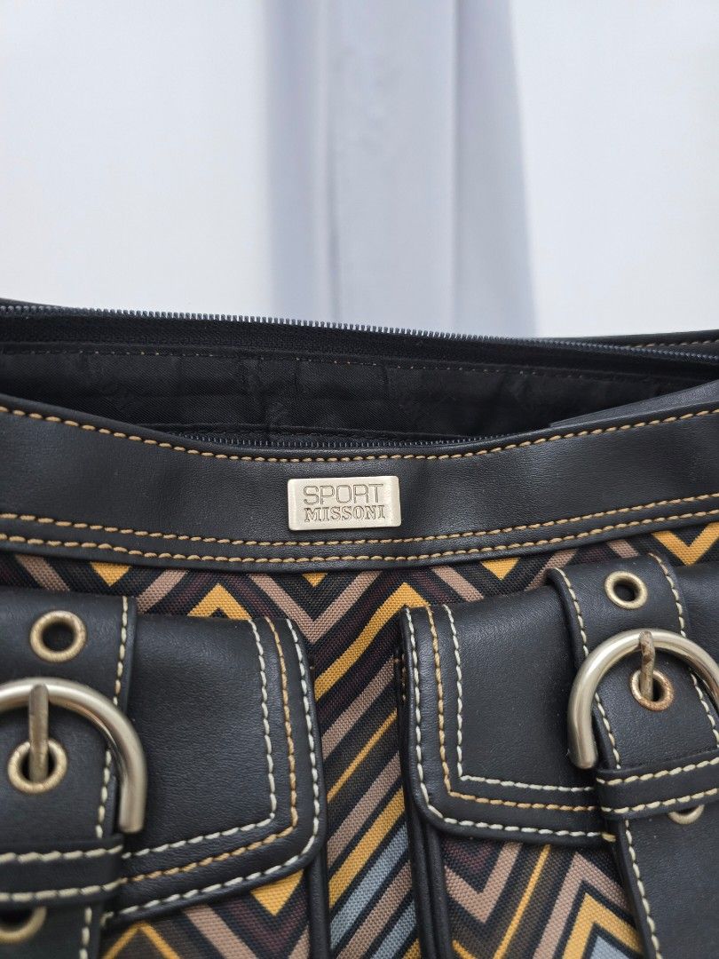 Sport Missoni Shoulder Bag (Category: Shoulder Bags) located in Las Pinas. Submitted by vanpru (Listing ID 1430007039, Image 3). Description: Missoni sport shoulder bag Minimal signs of use .