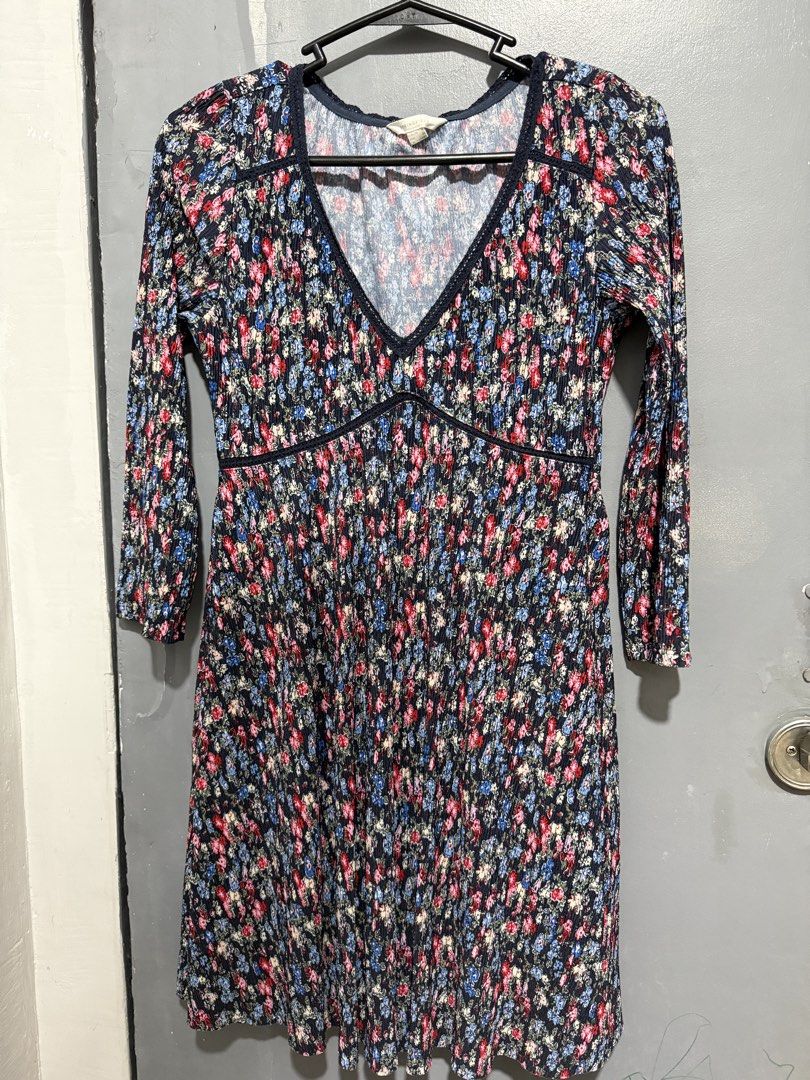 Springfield Babydoll Dress (Category: Dresses) located in Quezon City. Submitted by isabuys (Listing ID 1429878703, Image 1). Description: Free sf No haggling.