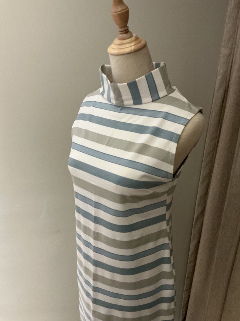 Striped Sleeveless Maxi Dress (Category: Dresses) located in Quezon City. Submitted by maf90 (Listing ID 1429994079, Image 2). Description: Fits M-L Turtleneck Sexy Dress .