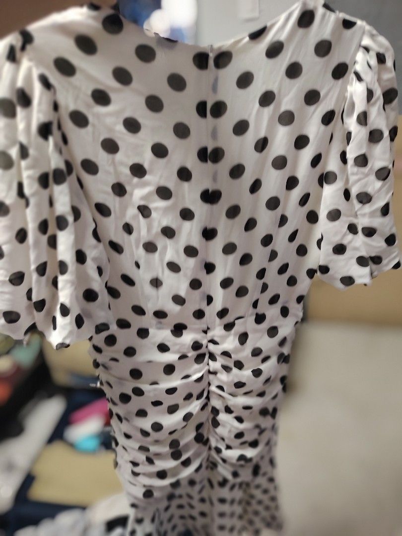 Striped V-neck Dress (Category: Dresses) located in Manila. Submitted by fnicolas (Listing ID 1429921457, Image 3). Description: TAKE ALL FOR 500.