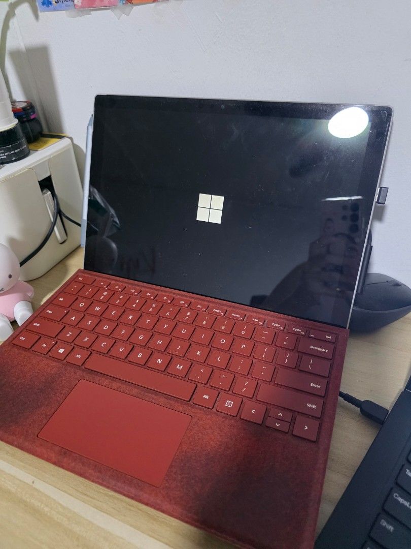 Surface Pro 7 + Pen + Keyboard Cover