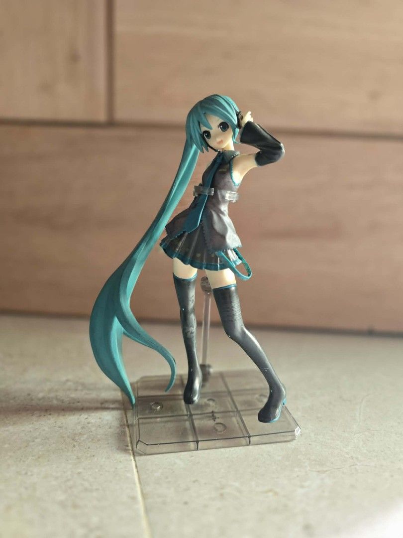 TAKE ALL: Hatsune Miku Anime Figures (Category: Figurines & Statues) located in Lapu Lapu. Submitted by luckypenguin_01a640 (Listing ID 1429890141, Image 2). Description: Loose Hatsune Miku Anime Figures Take ALL: 1500 If each: 550 Price is Negotiable Location: Lapu-Lapu City, Cebu Deliver: Maxim or J&T.