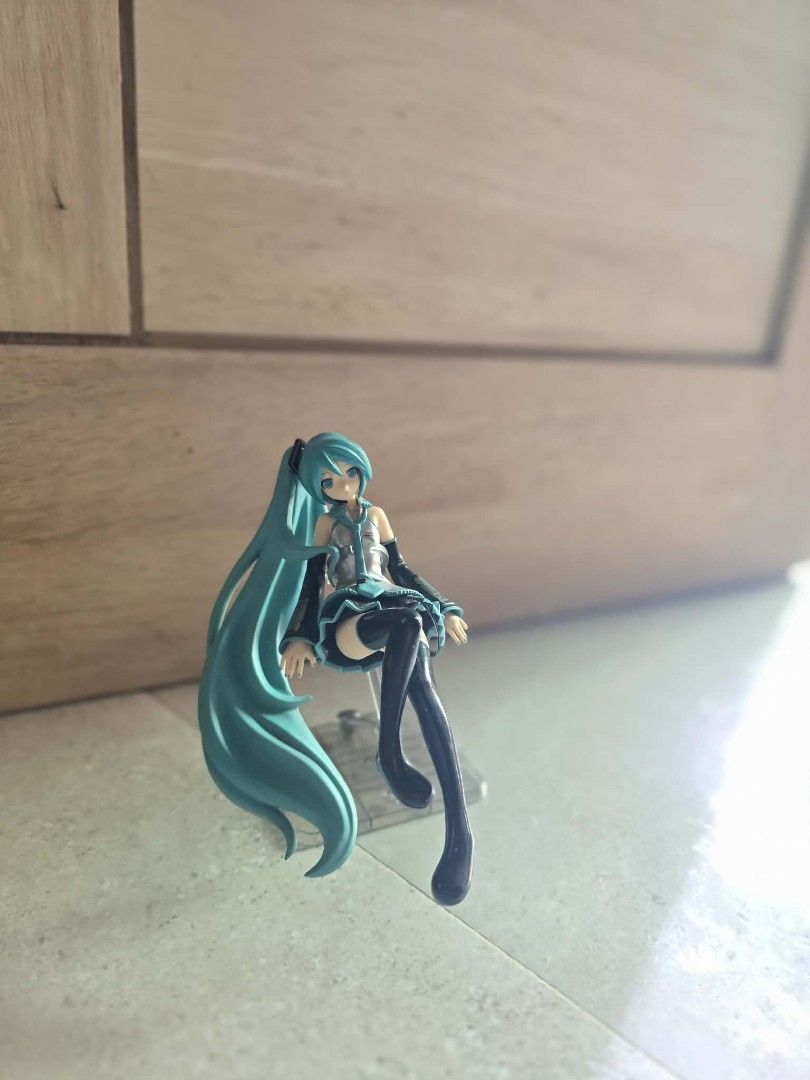 TAKE ALL: Hatsune Miku Anime Figures (Category: Figurines & Statues) located in Lapu Lapu. Submitted by luckypenguin_01a640 (Listing ID 1429890141, Image 3). Description: Loose Hatsune Miku Anime Figures Take ALL: 1500 If each: 550 Price is Negotiable Location: Lapu-Lapu City, Cebu Deliver: Maxim or J&T.
