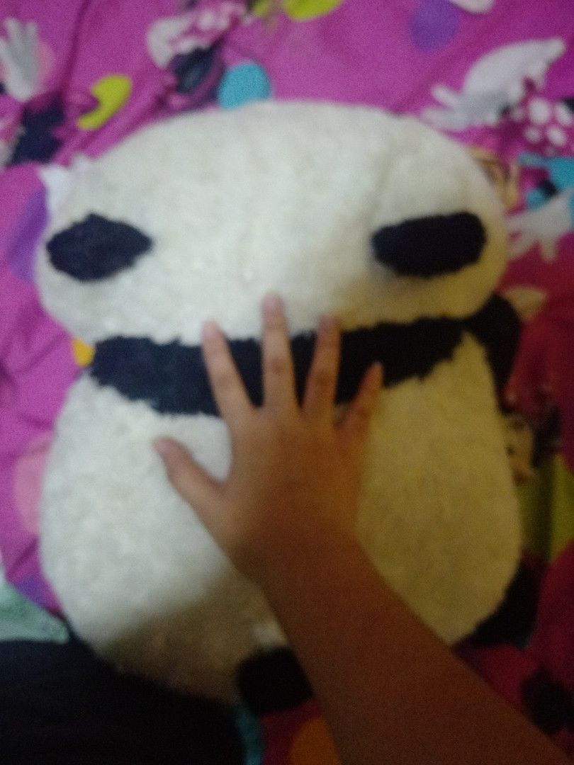 Tarepanda Big Plush (Category: Bedding & Towels) located in Hermosa. Submitted by trinkynova_ (Listing ID 1429949556, Image 3). Description: !Thrifted! Manage expectations Clear Tag .