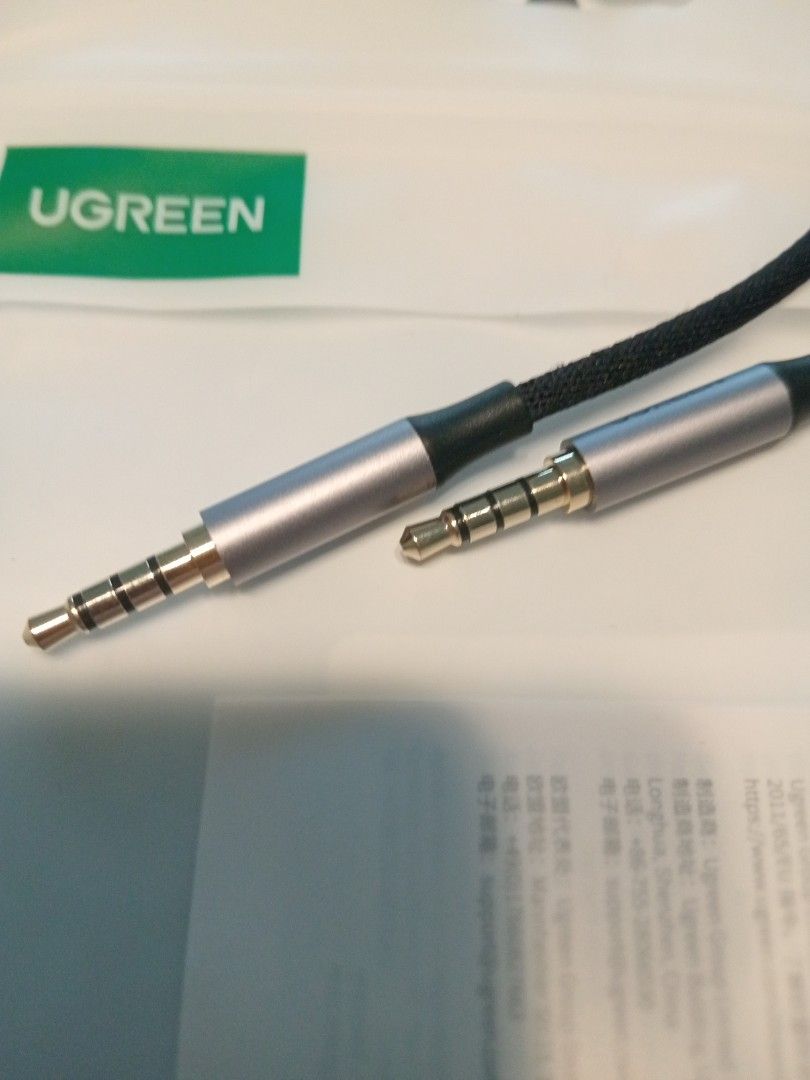 UGREEN 3.5mm 4-Pole Audio Cable - 1m