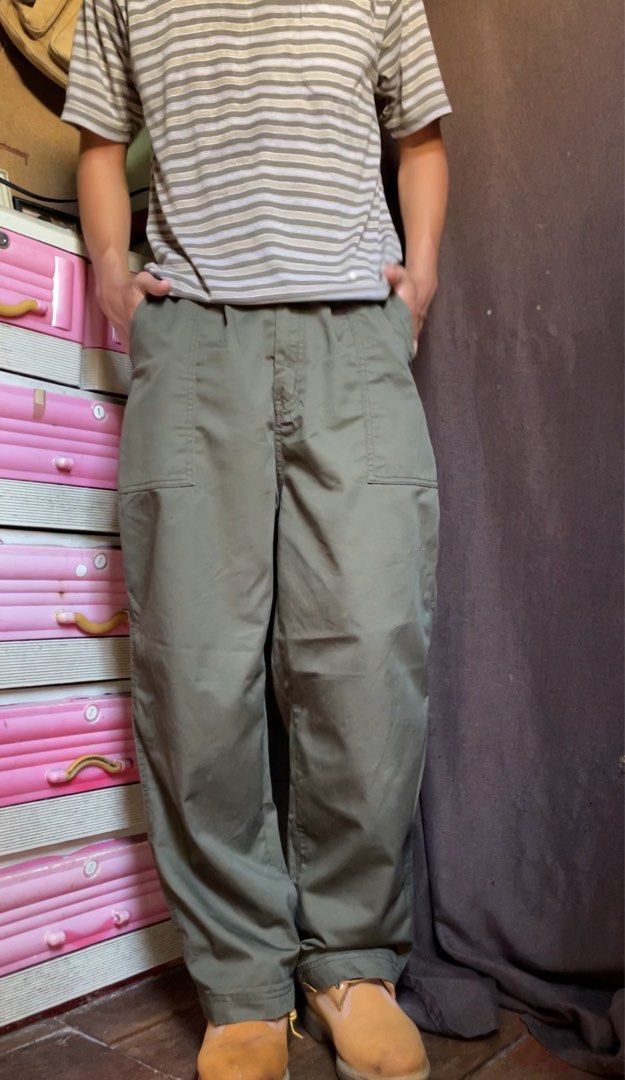 WEGO Japanese Brand Painter/Chef Pants (Category: Jeans) located in Bislig. Submitted by rndm_stff1 (Listing ID 1429947759, Image 2). Description: WEGO Japanese Brand Painter/Chef Pants WAIST 25-28 LENGTH 40 THIGH 12.5 HEM 9 ₱500 ADD SF. WHEN WORN 5’8.