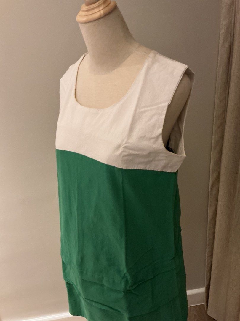 White Green Sleeveless Mini Dress (Category: Dresses) located in Quezon City. Submitted by maf90 (Listing ID 1429994515, Image 2). Description: Fits M-L Cute Green Dress.