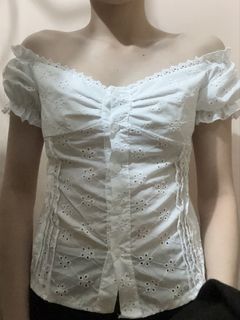 (Category: ) located in . Submitted by decluttersby_k (Listing ID 1429989164, Image 1). Description: .