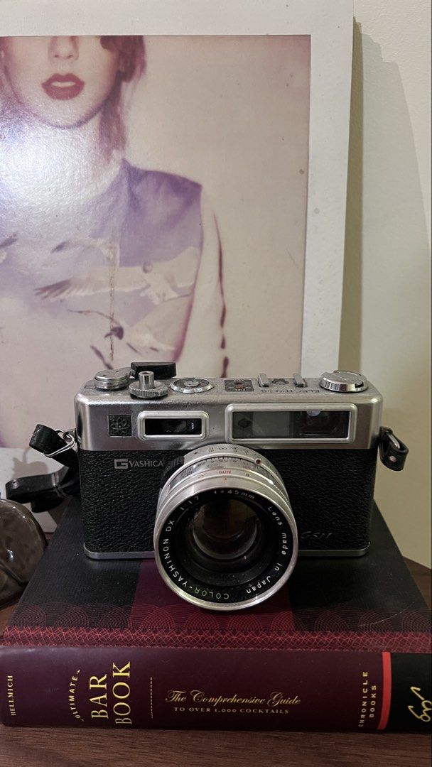 Yashica Electro 35 Camera (Category: Cameras) located in Manila. Submitted by chocomusette8 (Listing ID 1429963483, Image 1). Description: Yashica 35mm film camera Working With light leak.