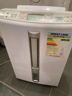 （分類：）位於 。 由 Kurosakura 提交（商品編號 1435326707，圖片 1）。簡介： 。