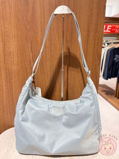 （分類：）位於 。 由 babekiss.333 提交（商品編號 1435274410，圖片 1）。簡介： 。
