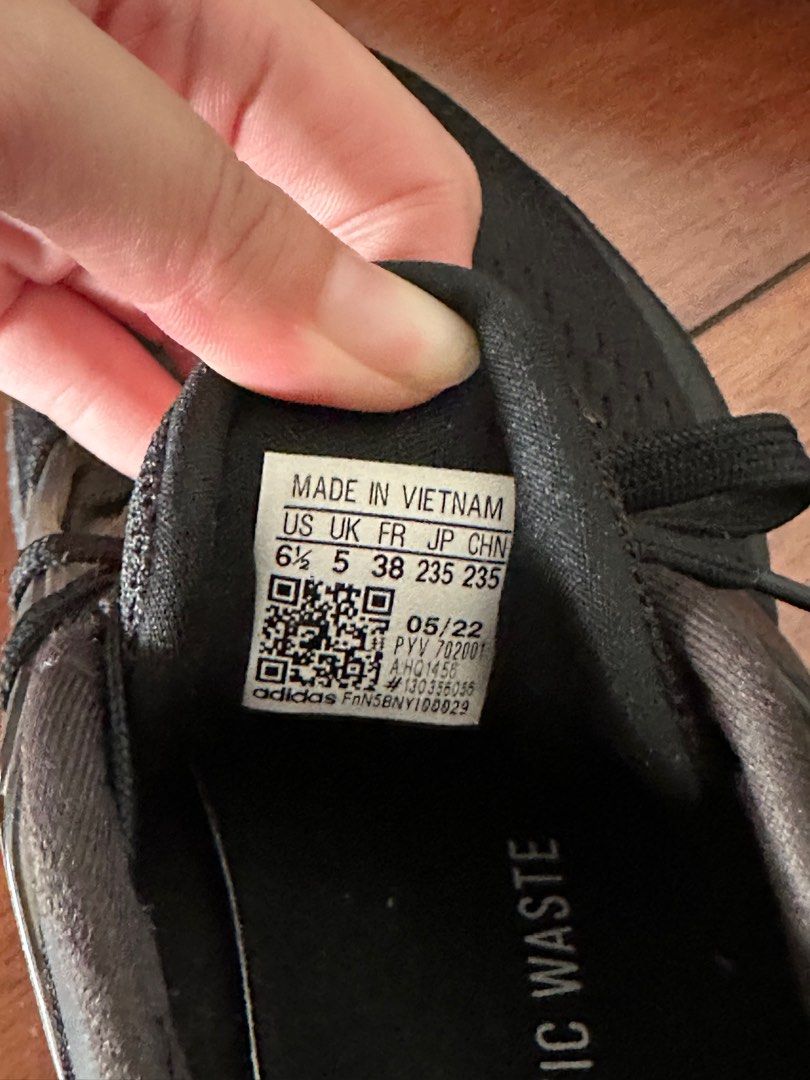 Adidas Pureboost 22 Running Shoes (Category: Sneakers) located in Quezon City. Submitted by thriftables (Listing ID 1435233002, Image 2). Description: Used like 2x tbh. Not my size! US Size 6.5 Women’s.