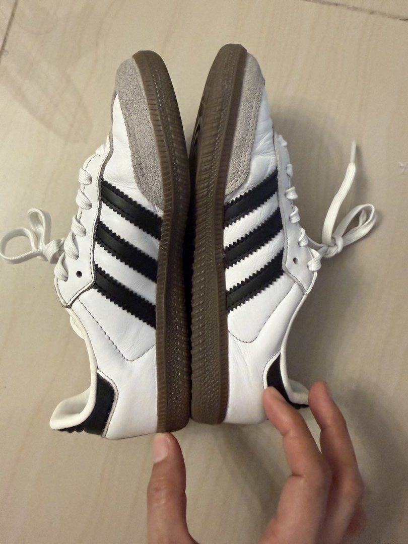 Adidas Samba OG (Category: Babies & Kids Fashion) located in Manila. Submitted by kilogramdynamite (Listing ID 1435210439, Image 2). Description: Worn less than 10x US 12.5 K RFS: no longer fits.