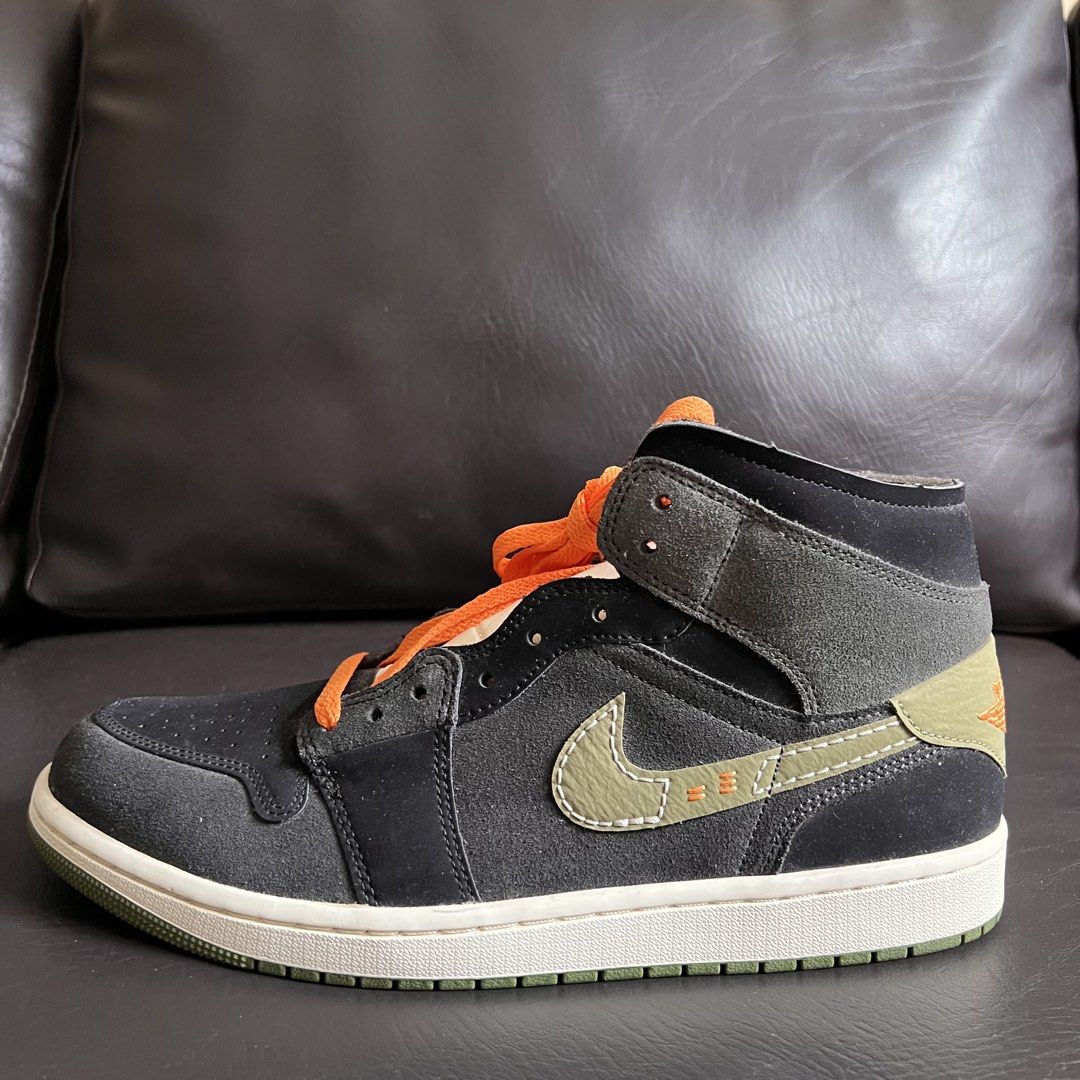 Air Jordan 1 Mid SE Craft "Anthracite/Light Olive" (Category: Sneakers) located in Batangas. Submitted by 8ACesonlineshop (Listing ID 1435237205, Image 1). Description: Highlights: -black -leather -signature Swoosh logo detail -signature Air Jordan Wings logo -round toe -front lace-up fastening -logo-embroidered tongue -branded insole -rubber sole -Release date: September 18, 2023.
