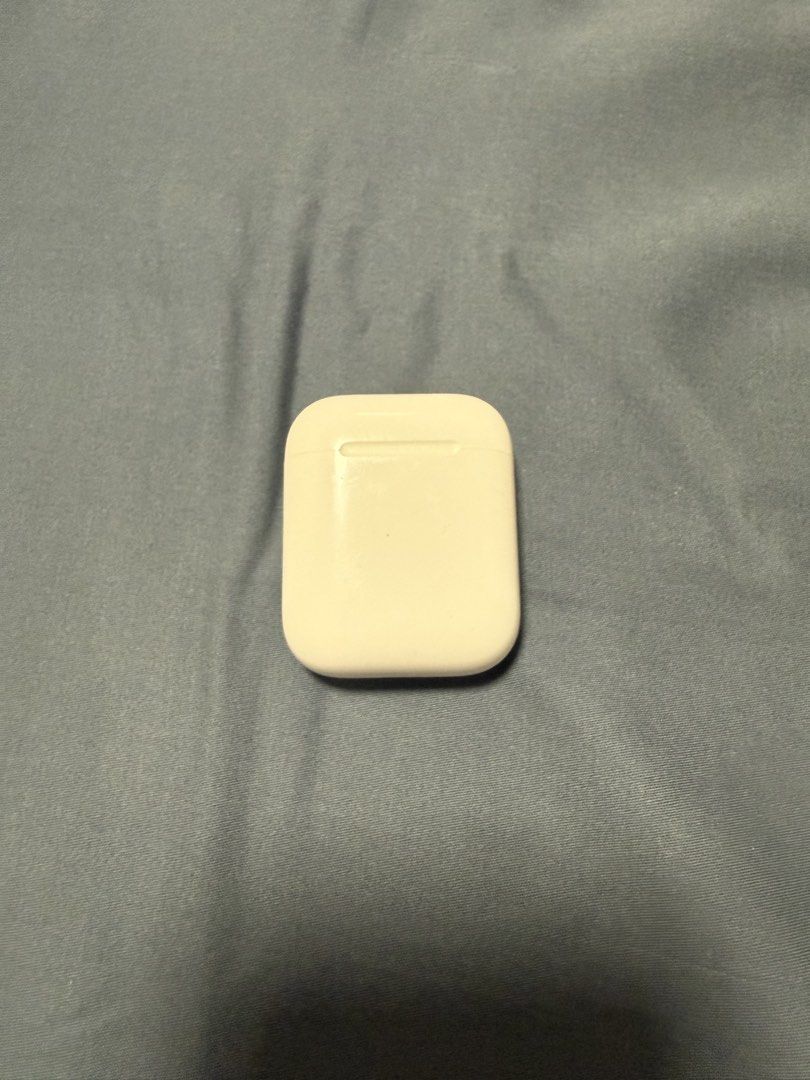 Apple AirPods 2nd Generation