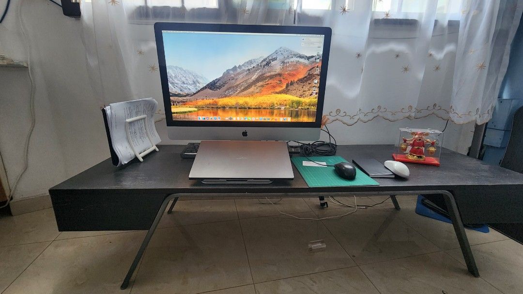 Apple iMac 27-inch (2009) - macOS441056350867957760