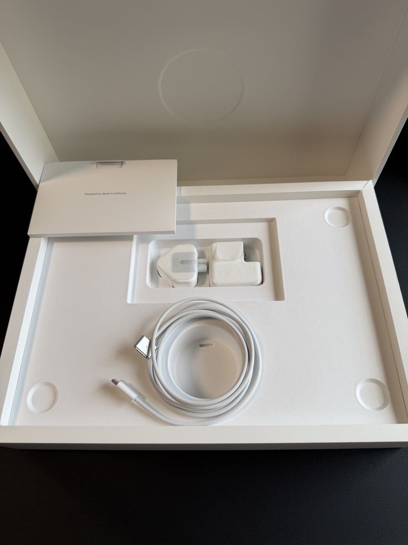 Apple MacBook Air 15-inch M4 (2025)441053683815567363