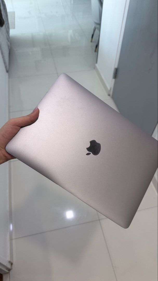 Apple MacBook Air M1 2020441054555600988160