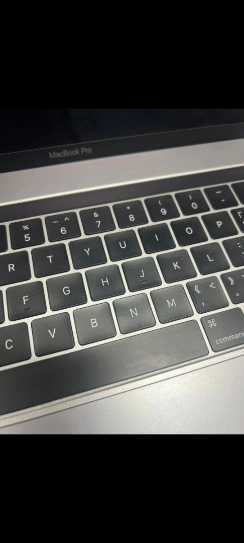 Apple MacBook Pro440934959385169922