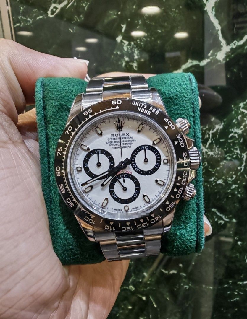 Aug 2021 Rolex Daytona steel ceramic white panda dial 116500ln (Category: Watches) located in Singapore. Submitted by hengwatch (Listing ID 1435289545, Image 1). Description: Rolex Daytona steel ceramic white panda dial oyster model 116500ln very mint condition comes with box and cert dated Aug 2021 selling for $38450 hsbc and standard chartered and dbs and uob and OCBC ipp available 6/12/24 months OCBC 36 months located at the BENCOOLEN #01-80 S