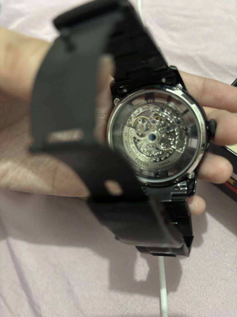 AUTHENTIC BRAND NEW Automatic Fossil Watch (Category: Men's Watches) located in Angeles City. Submitted by yerimiesales (Listing ID 1435264472, Image 2). Description: Selling for almost the same price as we got it. Just worn less than 5 times. Ships from Pampanga, but can do meet-up in Manila. .
