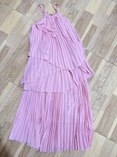 (Category: ) located in . Submitted by revolveisland (Listing ID 1435319589, Image 1). Description: .