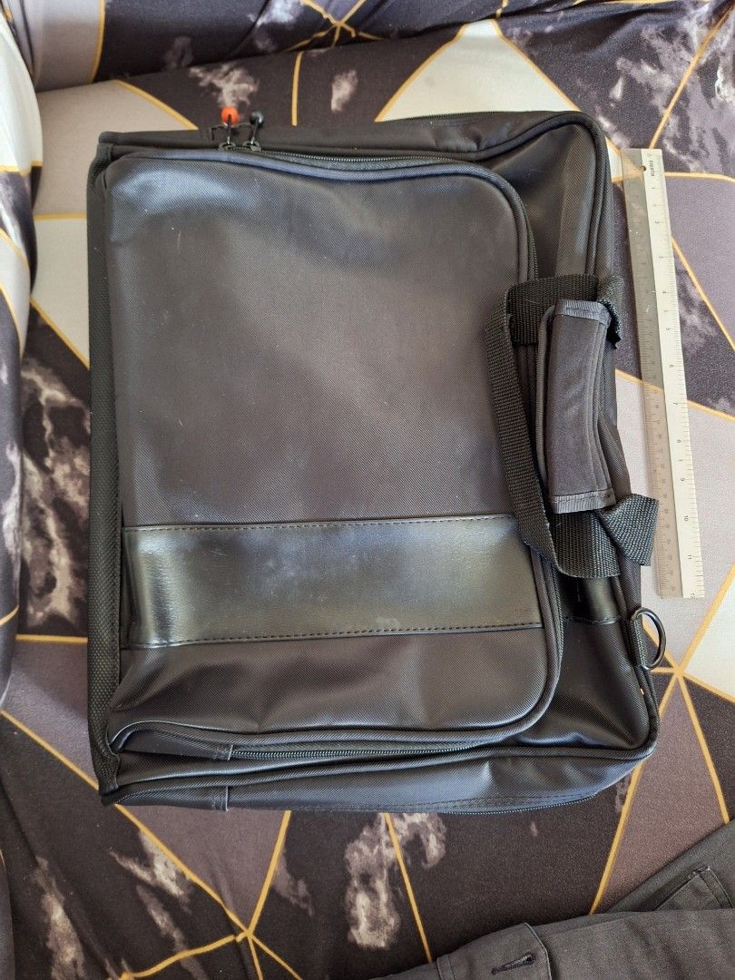 Black Laptop Bag with Shoulder Strap440969104426936320