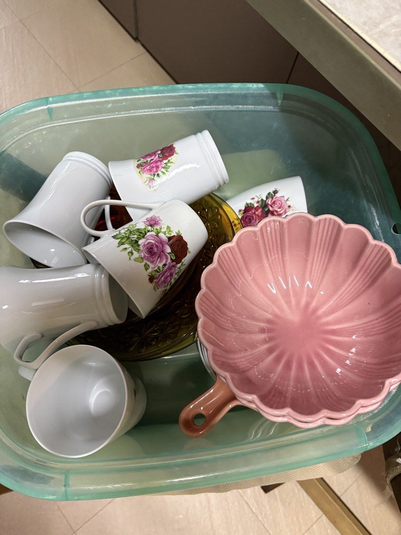 Blessing cups with saucers and all441153681988659200