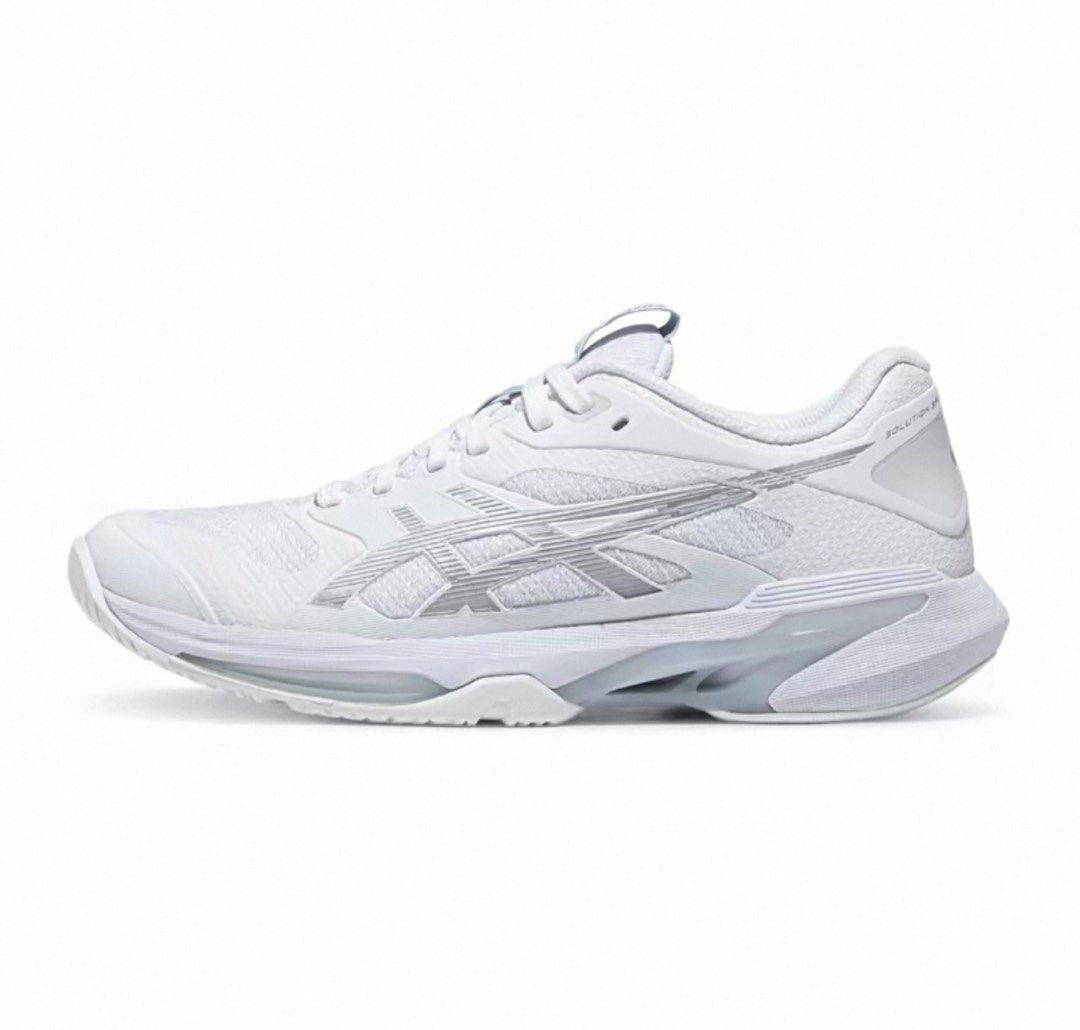 BRAND NEW ASICS SOLUTION SPEED FF 4 TENNIS SHOES White Sneakers (Category: Sneakers) located in Singapore. Submitted by thecrystalcollective (Listing ID 1435297828, Image 1). Description: Size 37.5 Selling bc too small for me .