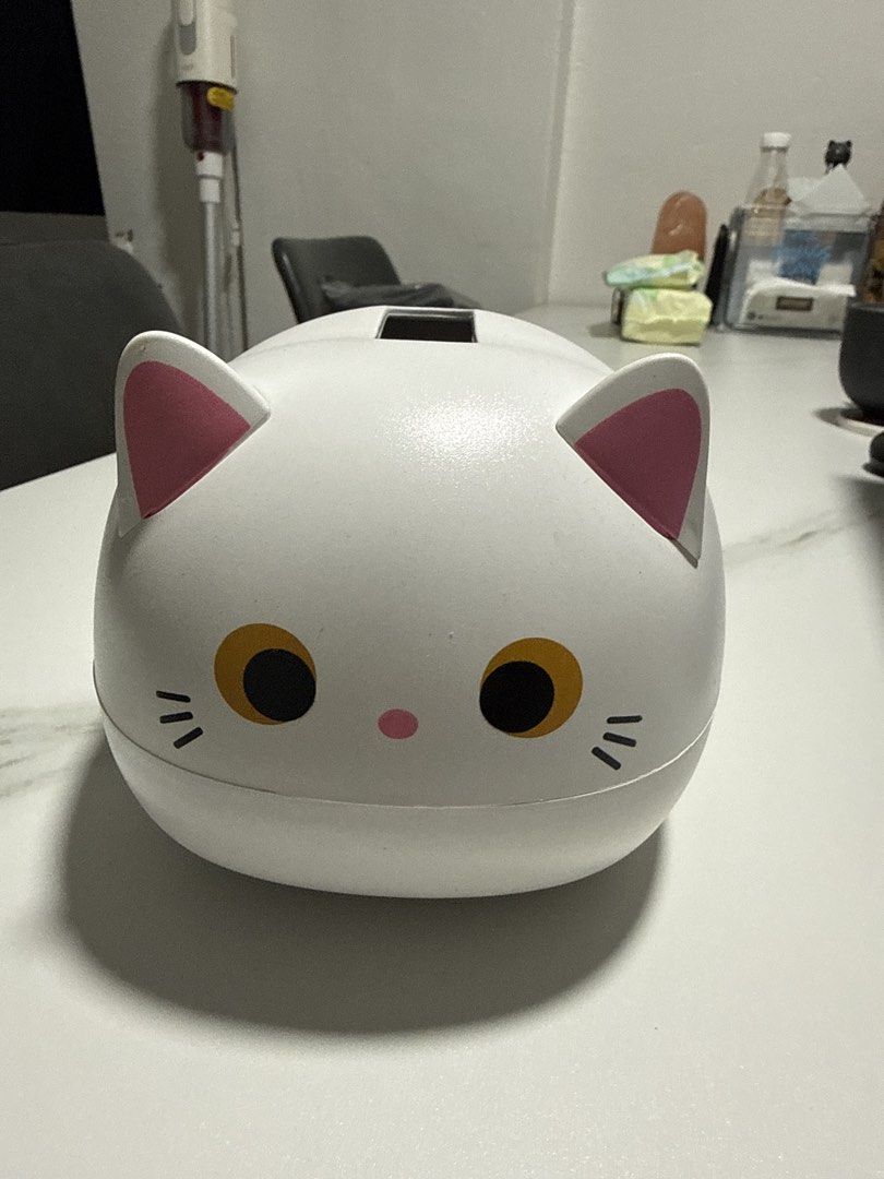 Cat tissue box