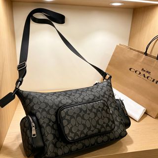 (Category: ) located in . Submitted by fascinating.premium.bag.mall (Listing ID 1435309178, Image 1). Description: .