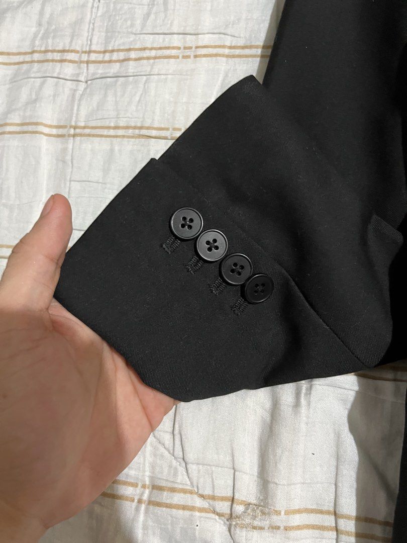 Single Breasted Coat Blazer (Category: Coats, Jackets and Outerwear) located in Marikina City. Submitted by dopaaaa (Listing ID 1435276618, Image 2). Description: As Secret Edition Single Breasted Black Blazer Size M-L Dimensions: Length: 28-29” Sleeve Length: 24” Width (pit to pit): 21” Shoulder to Shoulder: 17-18” - Has 2 Flap Pockets - 1 Side Pocket - Sleeve Buttons - Single Slit on the Back - Thick and Premium Fabric Color may vary due to lig